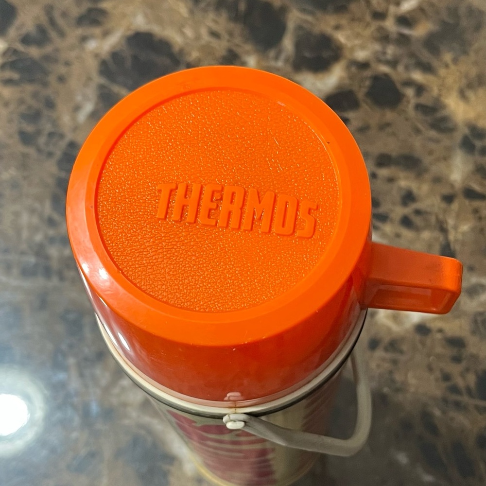 1980s Dunkin Donuts Thermos - Picture 3 of 7